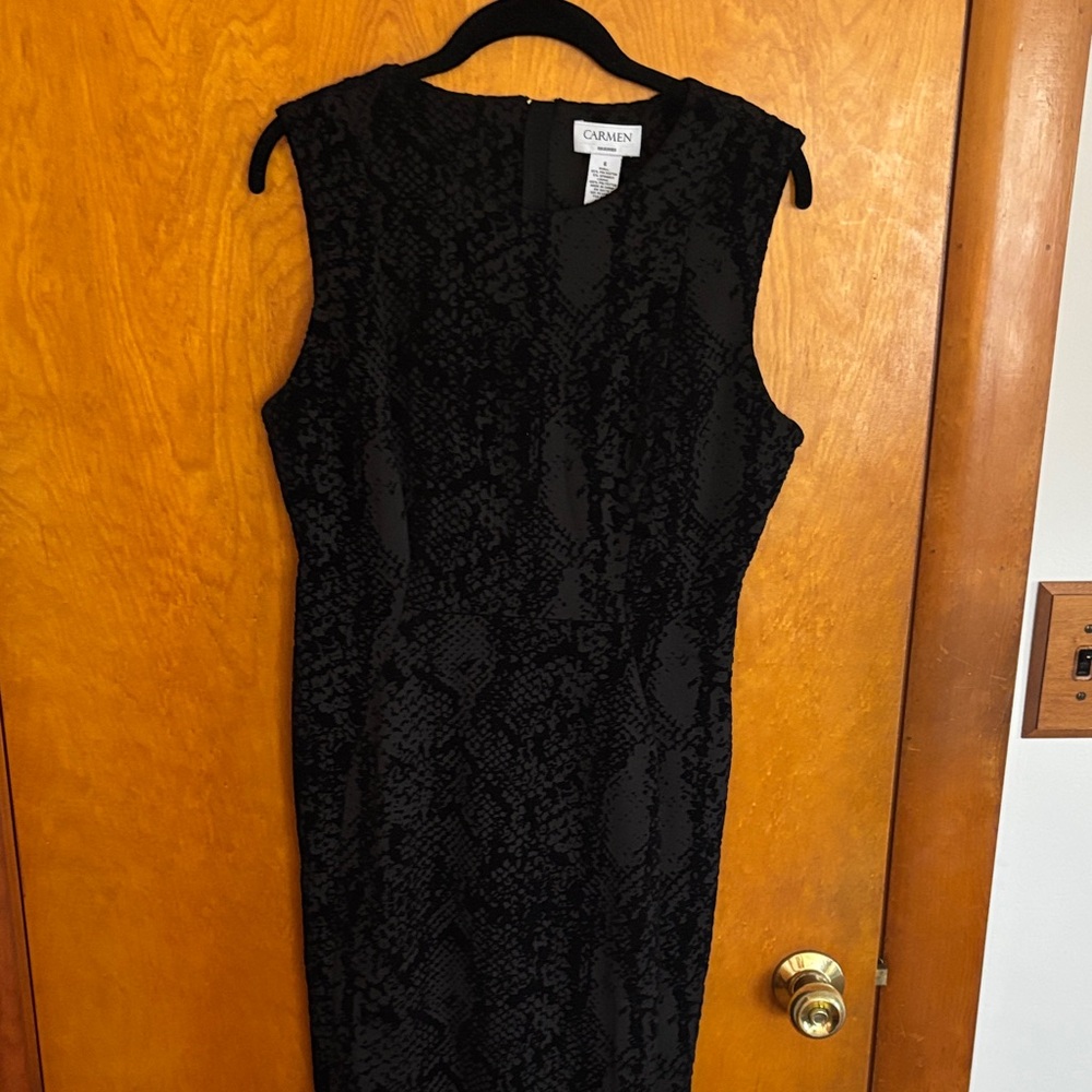 NWT Carmen Marc Valvo Black Textured Sleeveless Midi Dress